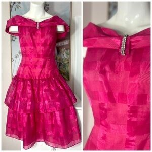 Vintage Pink Off Shoulder Tiered Ruffle Organza Cocktail Party Dress Size Small